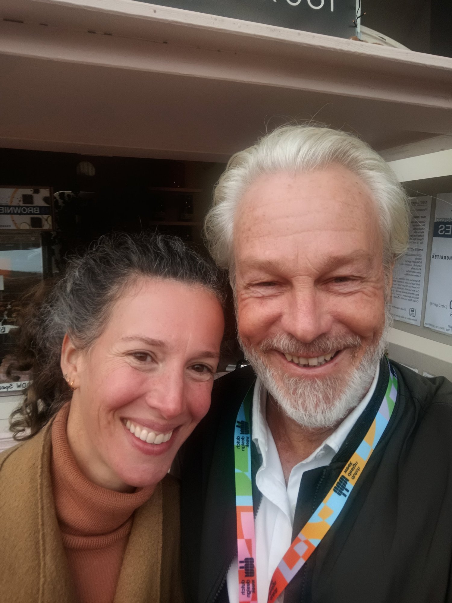 Hans and a coffeetalk guest smiling together